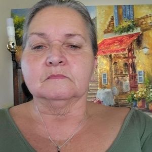 Meet your Posher, Pamela